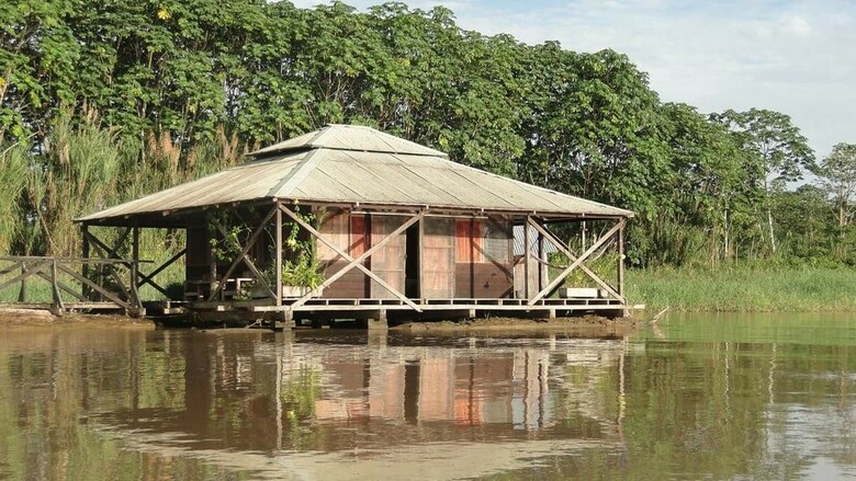 Hotel Caba�a Flotante Kurupira
