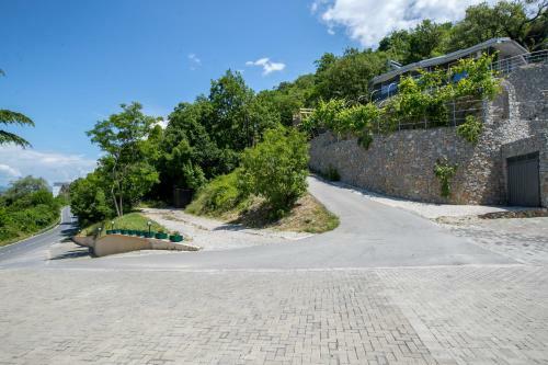 View Topia Apartments