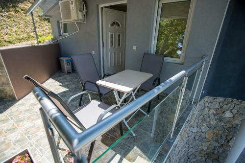 View Topia Apartments