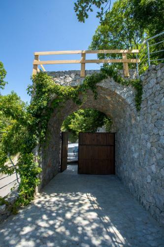 View Topia Apartments