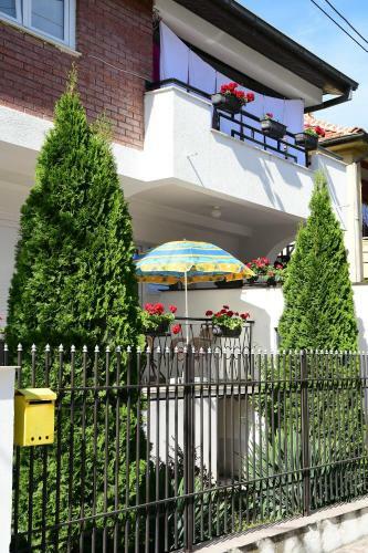 Hostal City Center Apartments