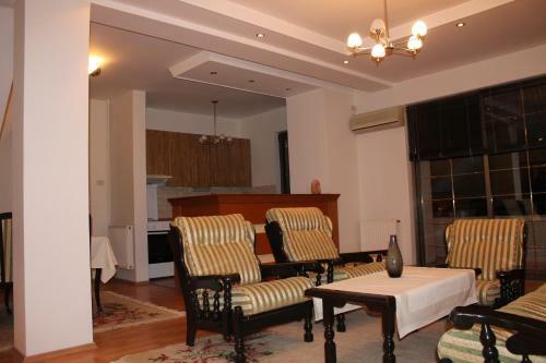 Bed & Breakfast Spacious Lux House With Garden