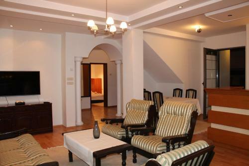 Bed & Breakfast Spacious Lux House With Garden