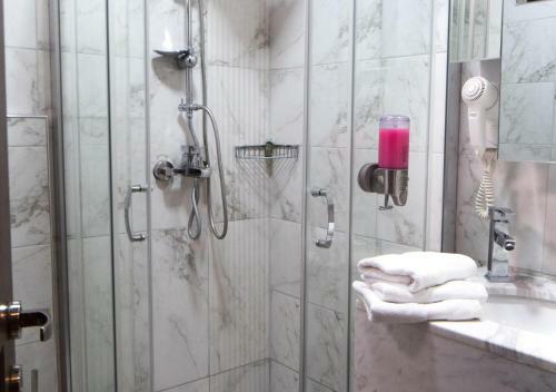 Aen Hotel