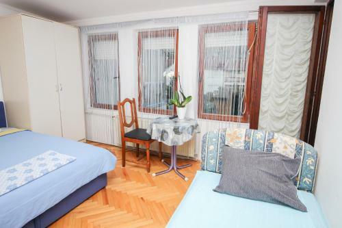 Teo Apartments