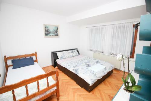 Teo Apartments