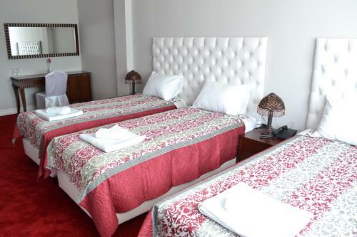Hotel Emi