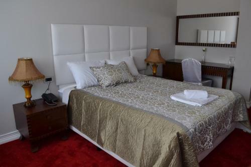 Hotel Emi