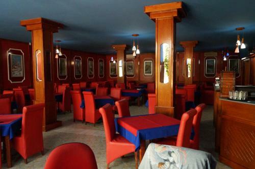 Hostel Restoran Slon