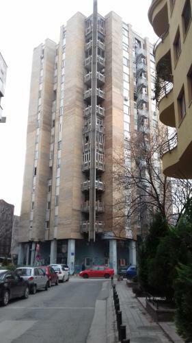 Luna Apartments