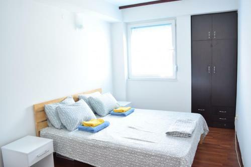 Two Bedroom Apartment Near Centre
