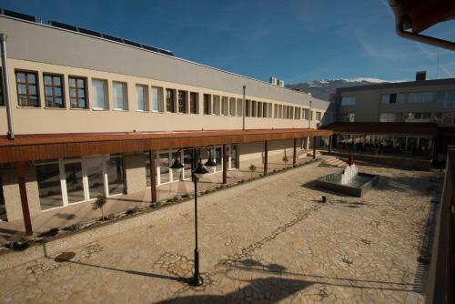 Hotel Village