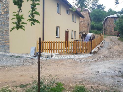 Lodge Ruseski Guest House