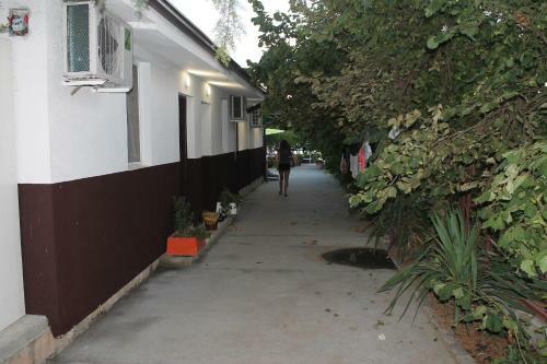 City Inn Beach Apartments