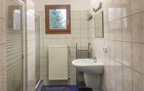 Six-bedroom Holiday Home In Dirbach