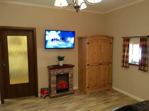 Four Oaks Bed & Breakfast Hotel