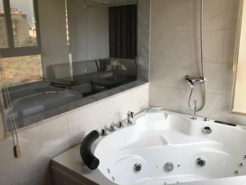 Aphrodite Hotel