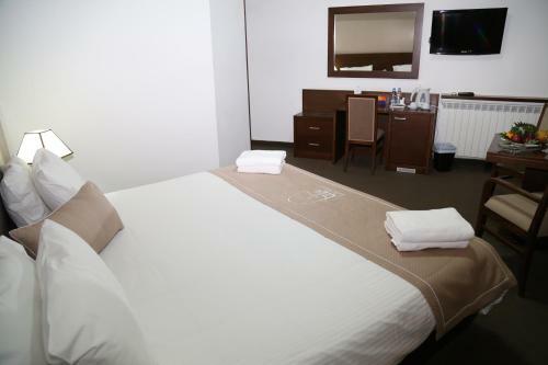 Douma Hotel