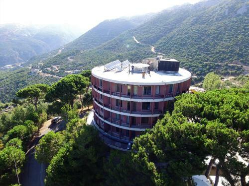 Douma Hotel