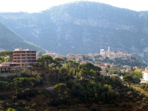 Douma Hotel