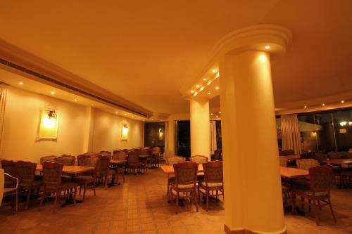 Hammana Plaza Hotel