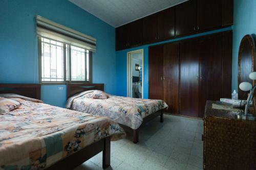 Hostal Mresty Guest House