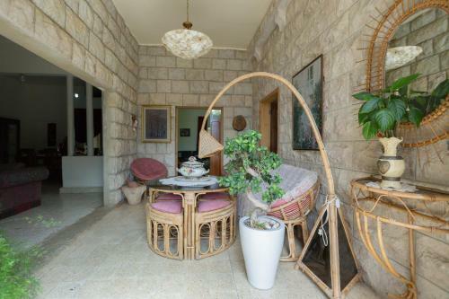 Hostal Mresty Guest House