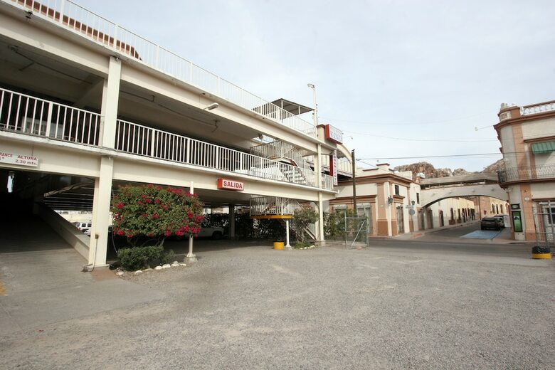 Hotel Suites Kino