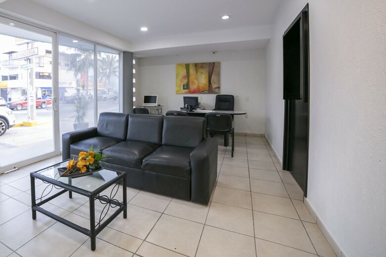 Rs Suites Hotel