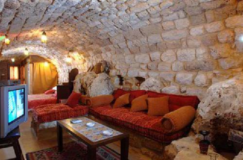 Hotel Batroun Village Club