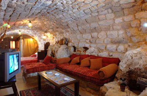 Hotel Batroun Village Club