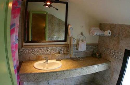 Hotel Batroun Village Club