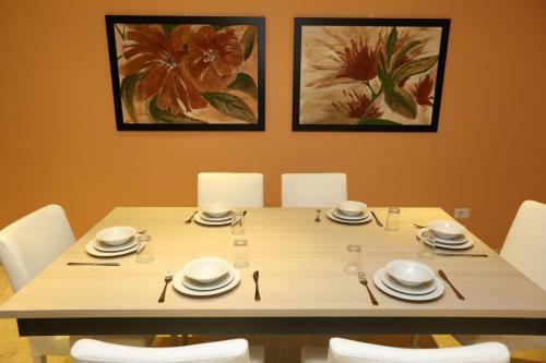Delora Hotel And Suites