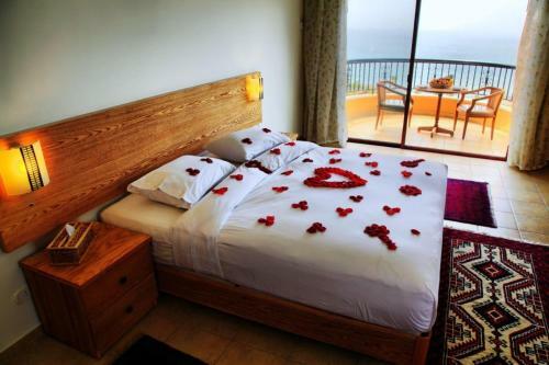 �l?h�tel- Edde Sands Hotel & Wellness Resort