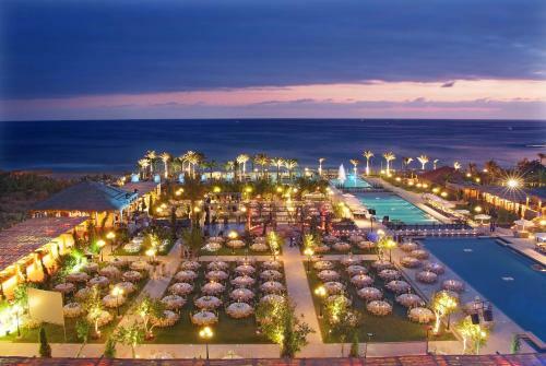 �l?h�tel- Edde Sands Hotel & Wellness Resort