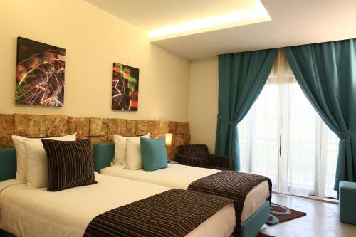 Monoberge Hotel