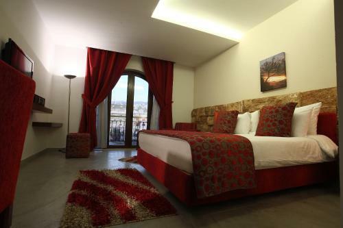 Monoberge Hotel