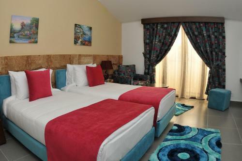 Monoberge Hotel