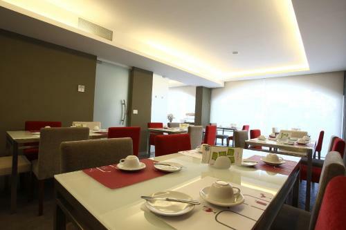 Monoberge Hotel