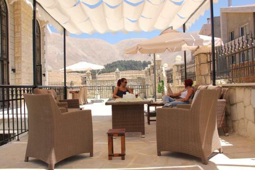 � Cedres Apartments