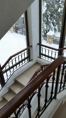 � Cedres Apartments