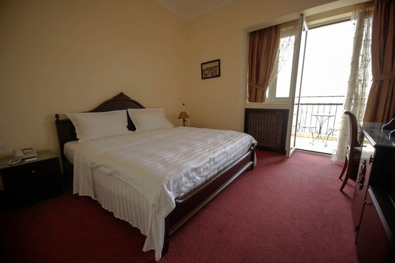 Quartier Suisse Hotel