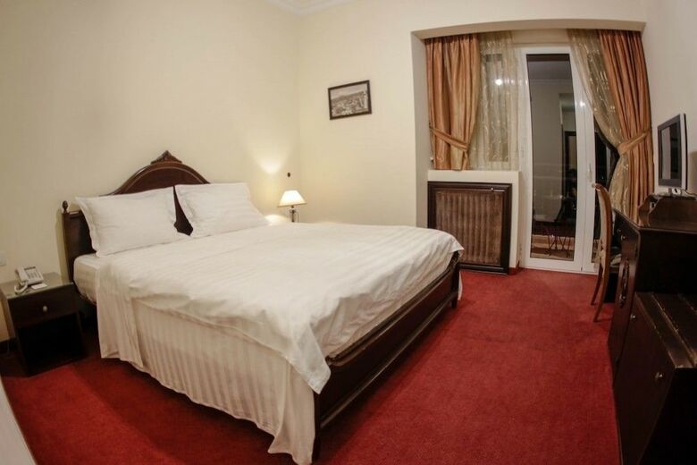 Quartier Suisse Hotel