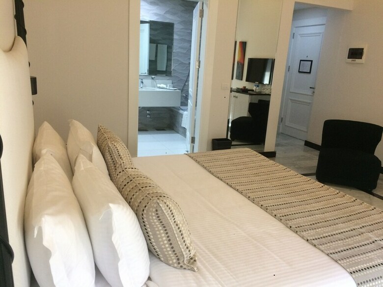 Cherry Blossom Boutique Hotel