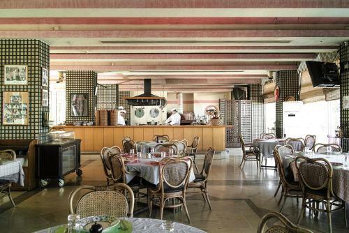 Hotel Al Bustan