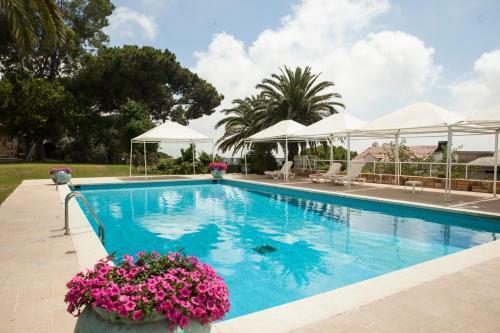 Hotel Al Bustan