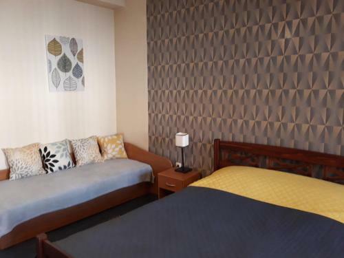 Town Center Studio Apartment