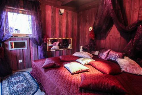 Hostal Viesu Nams Melnsils