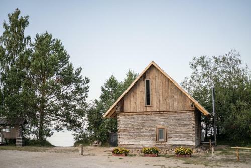 Hostal Viesu Nams Melnsils