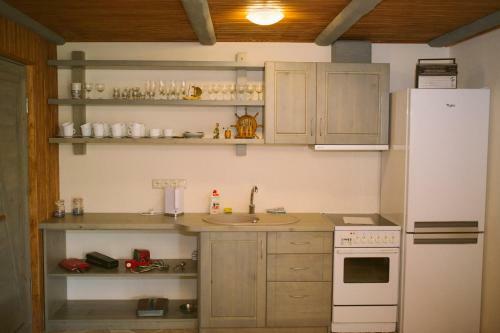 Hostal Viesu Nams Melnsils